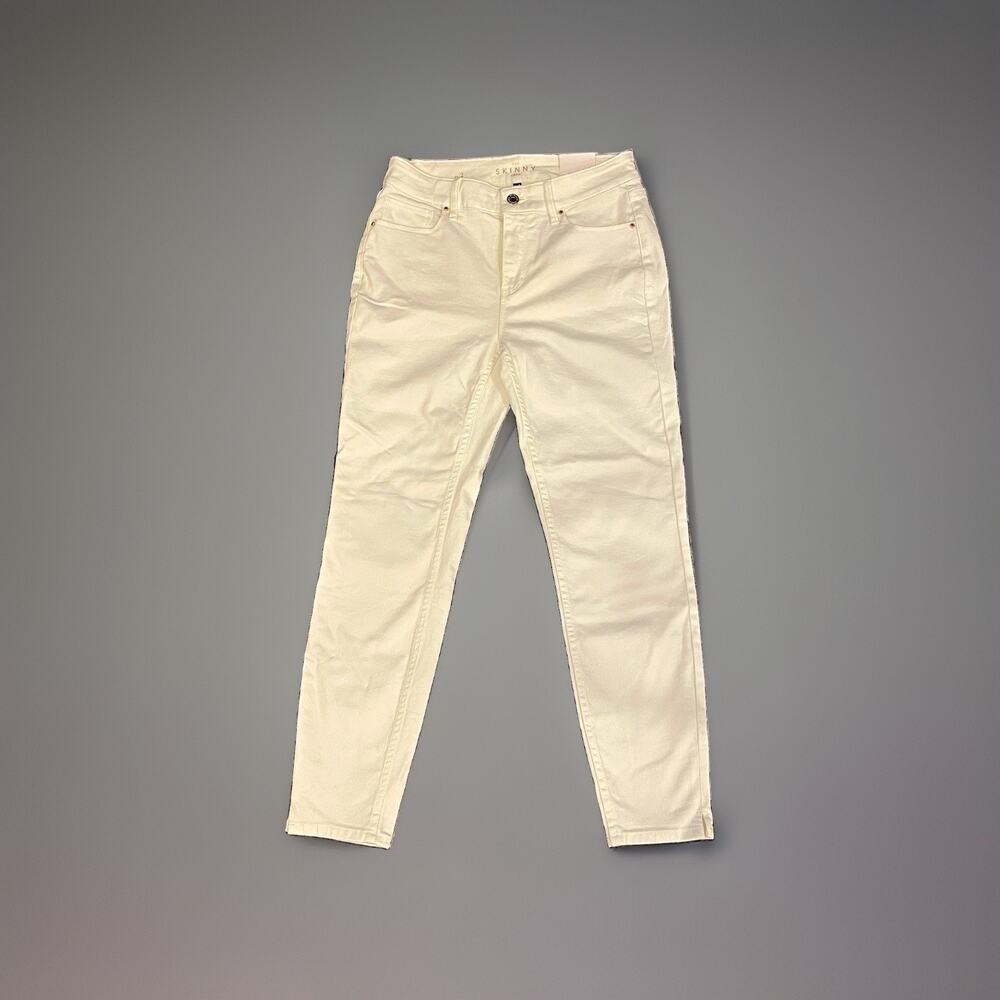 NWT White House Black Market Women’s White High-Rise Skinny Crop Jeans